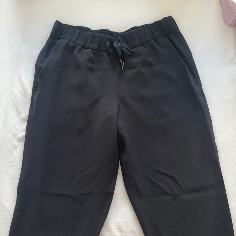 Lululemon On the Fly Jogger 28”